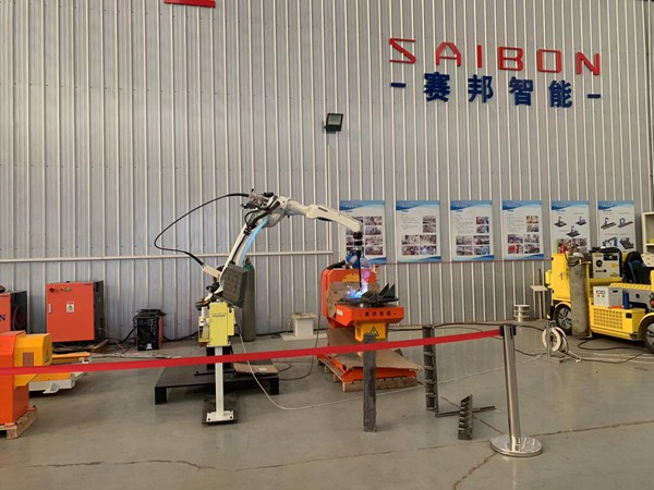 钢结构自动焊接生产线图片